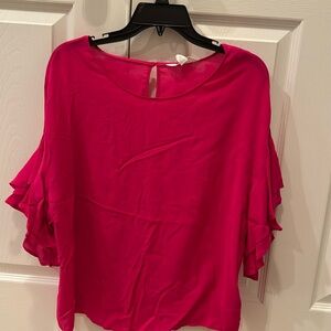 Krazy Kat hot pink Size small flutter sleeve blouse (NWT)